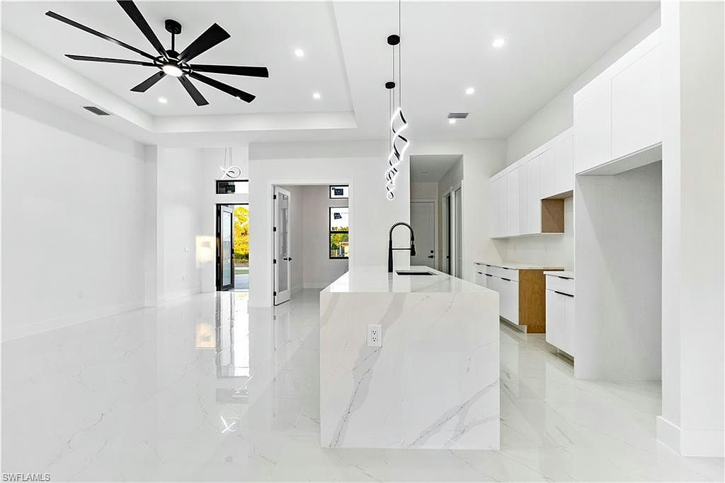 907 Sunniland BLVD - Photo 5