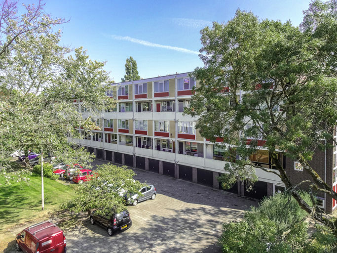 "Karel Doormanlaan 384"