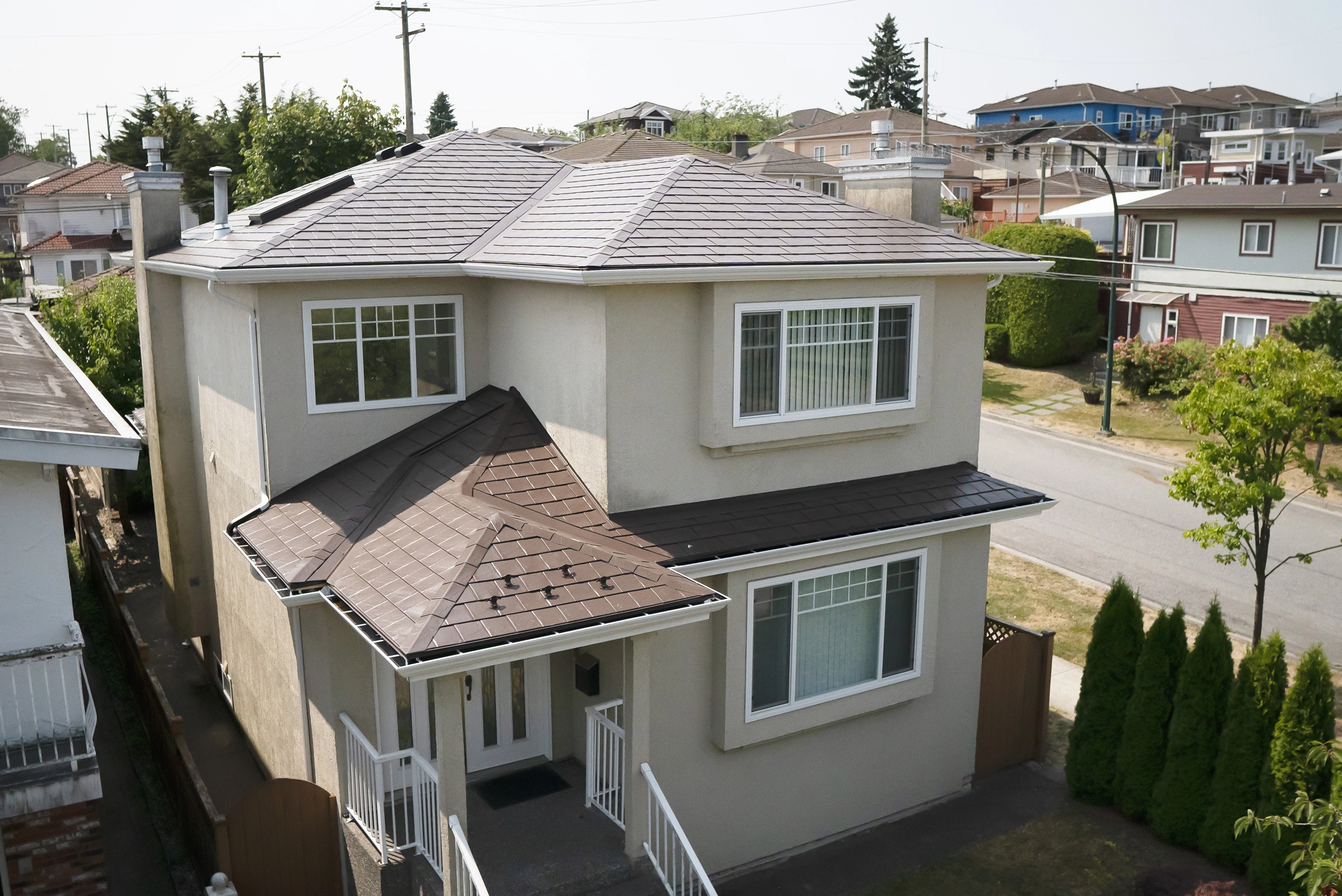 Interlock® Aluminum Slate Metal Roofing in Colonial Brown – Vancouver, BC
