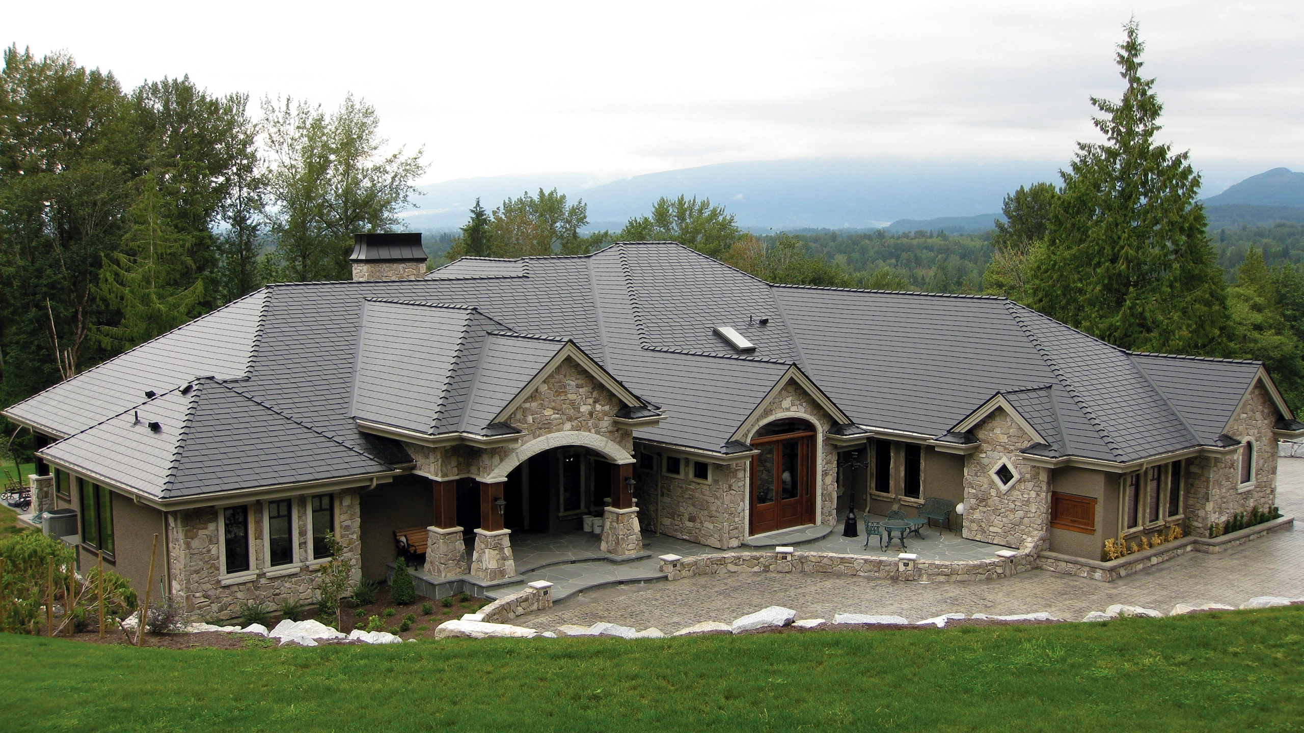 Interlock® Aluminum Slate Metal Roofing in Charcoal Grey – Mission, BC