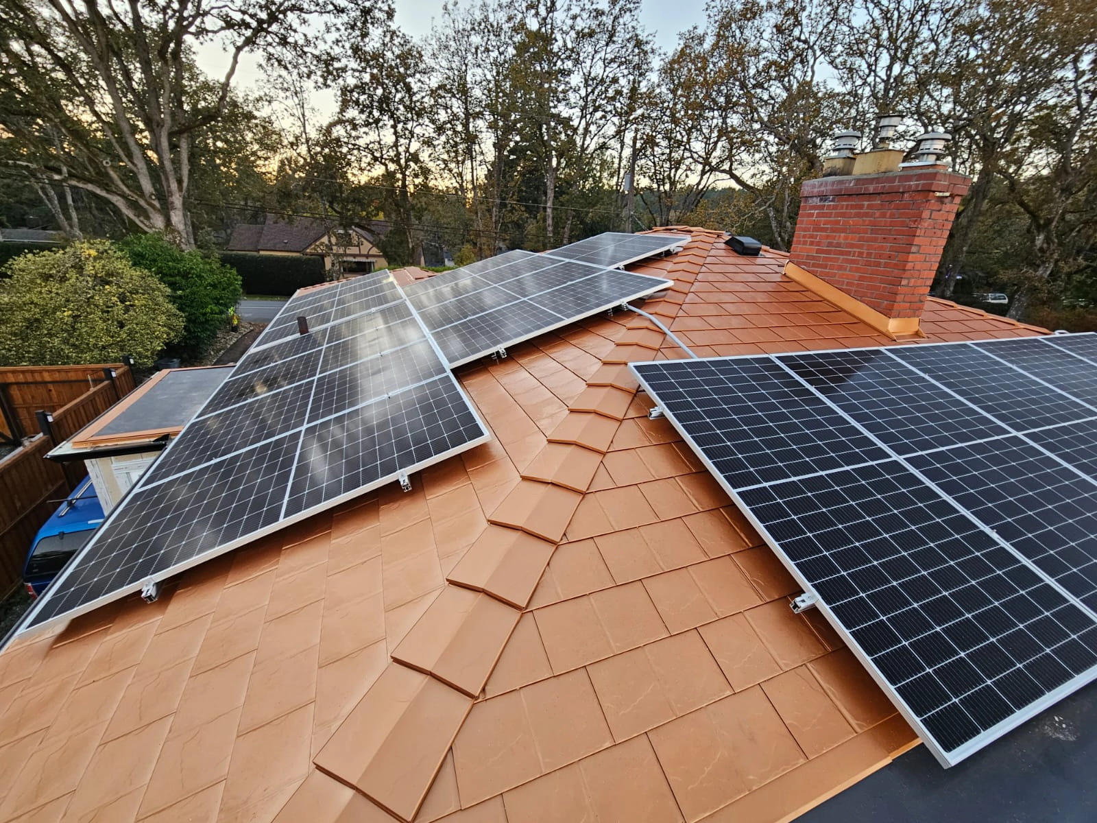 Interlock® Aluminum Slate Metal Roofing in Copper Penny – Victoria, BC