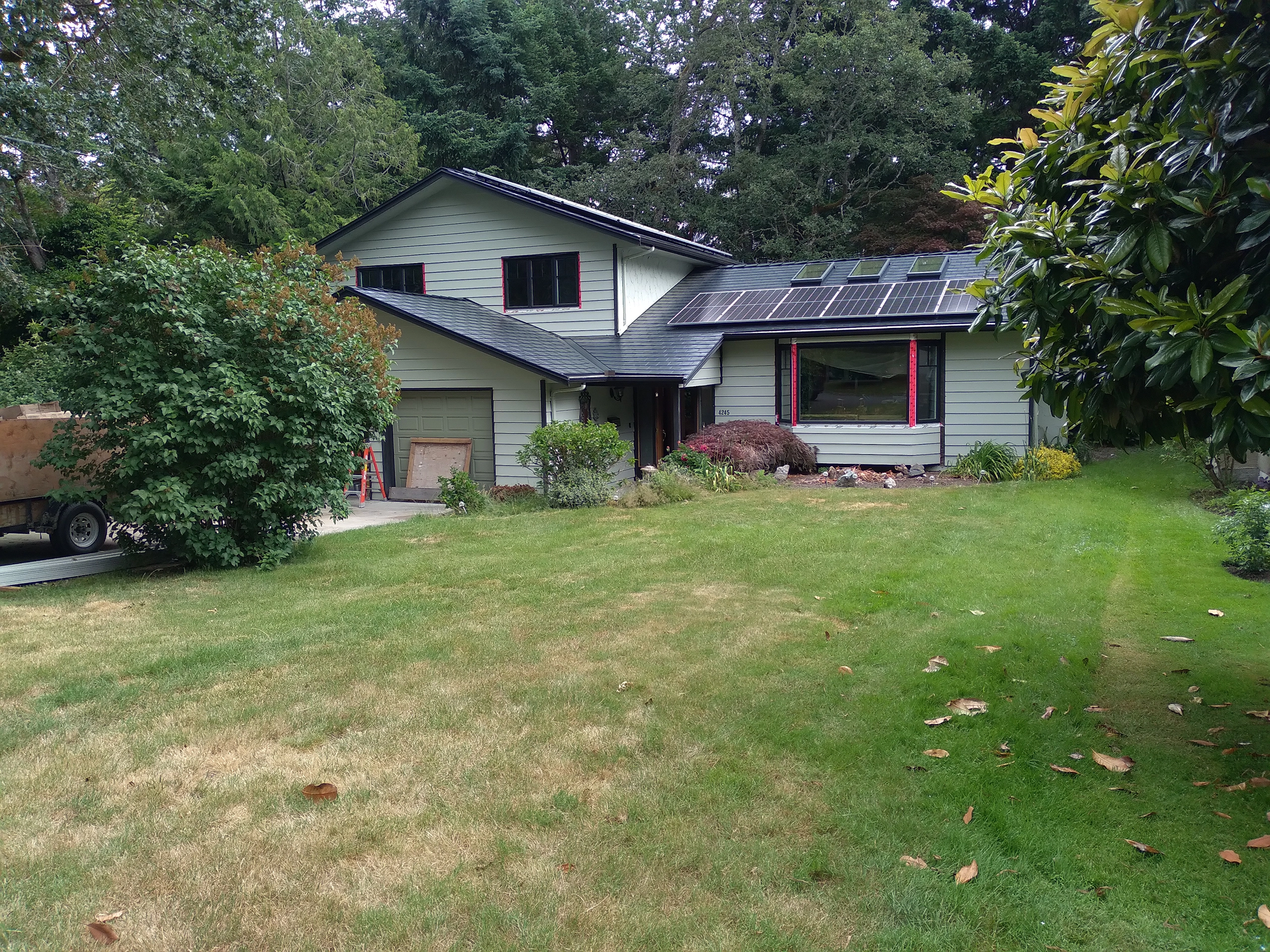 Interlock® Aluminum Slate Metal Roofing in Black – Victoria, BC