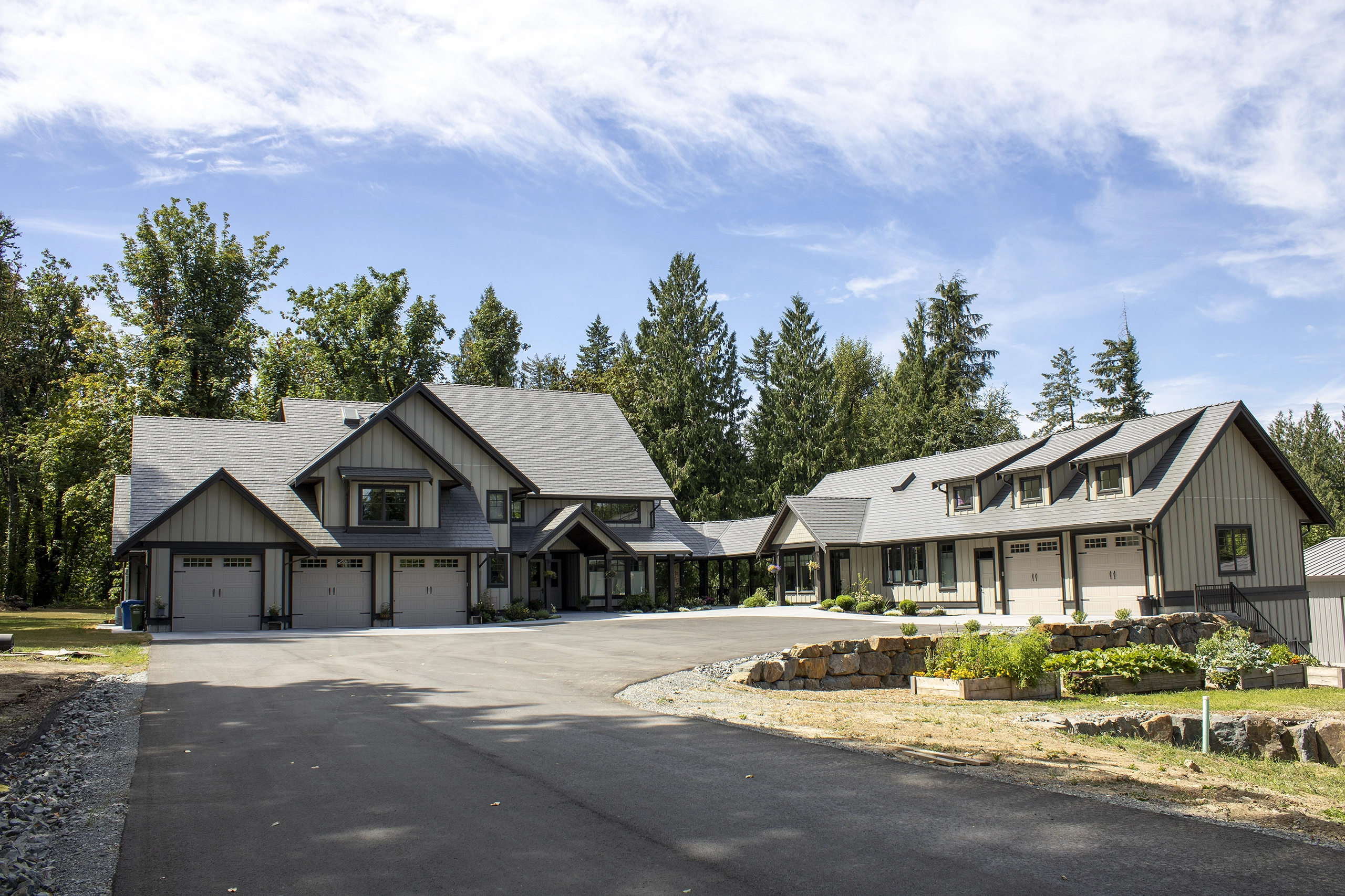 Interlock® Aluminum Slate Metal Roofing in Musket Grey – Abbotsford, BC