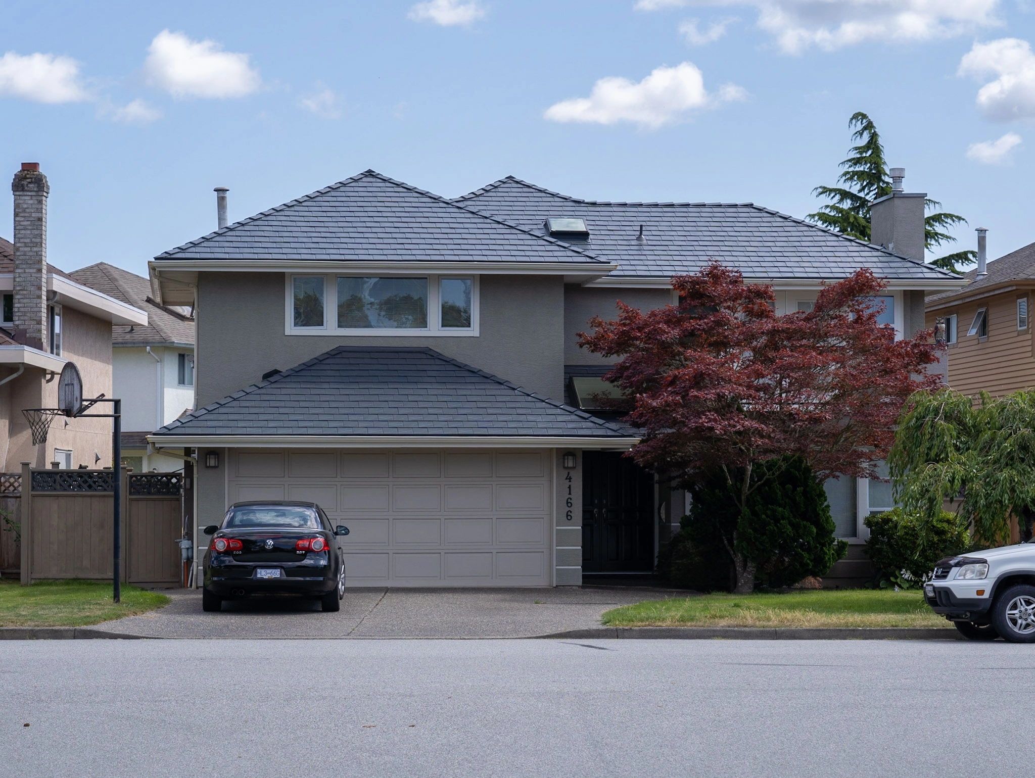 Interlock® Aluminum Slate Metal Roofing in Deep Charcoal – Richmond, BC