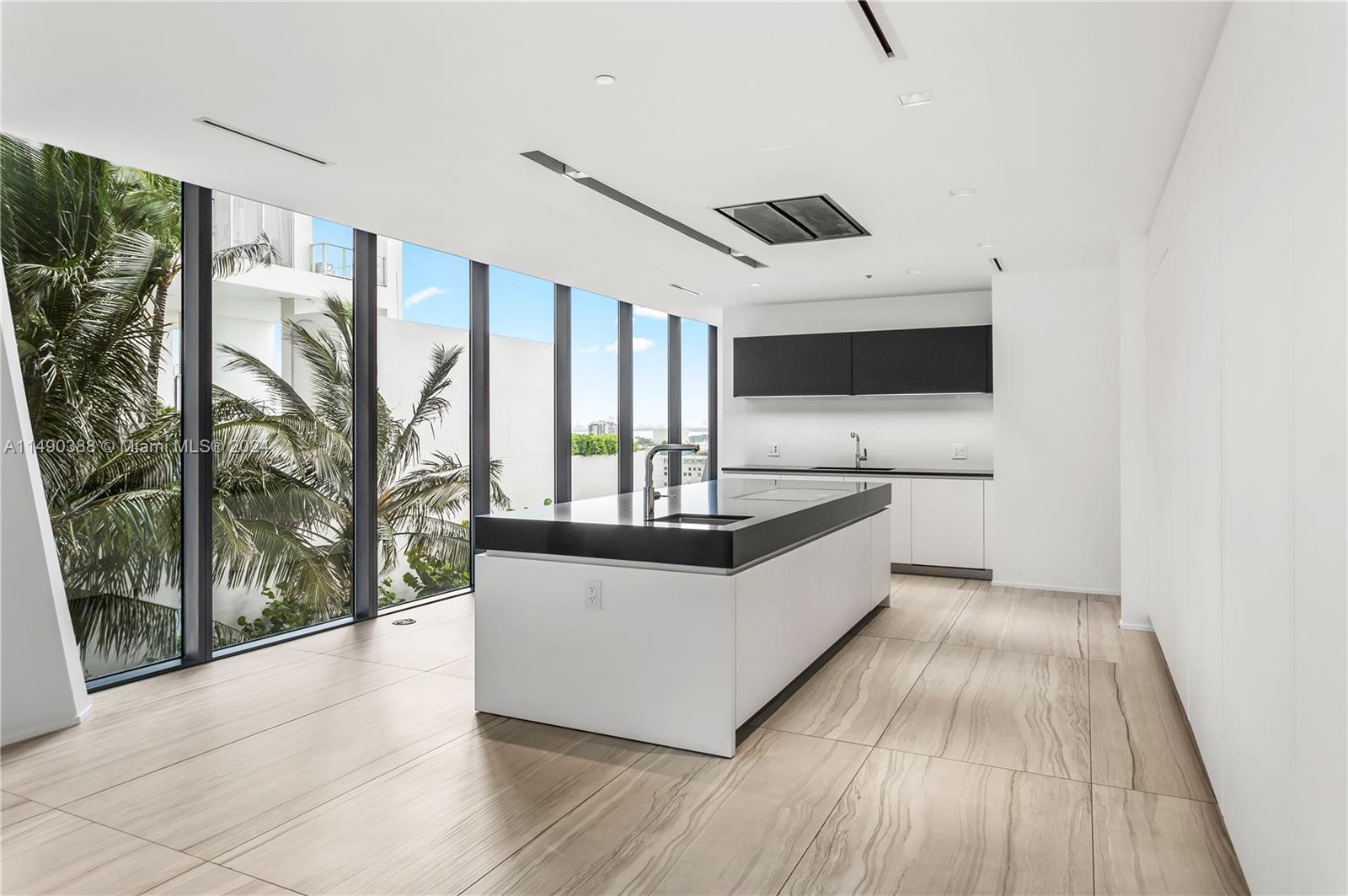 Real estate property located at 1000 Biscayne Blvd #1002, Downtown, Miami, Florida