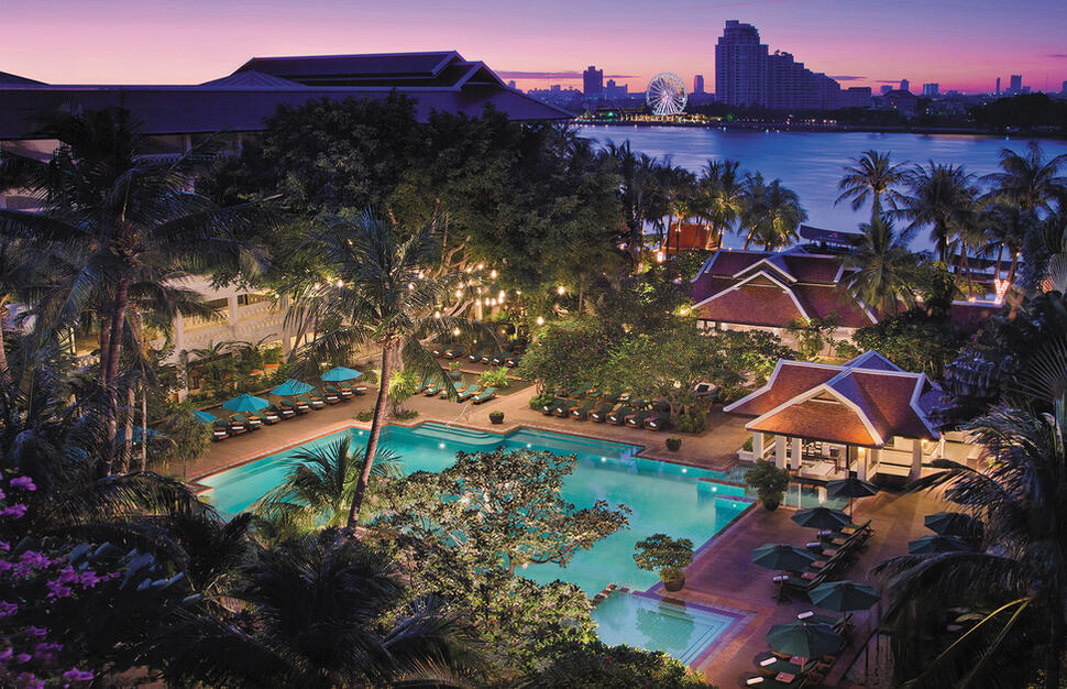 Anantara-Riverside-Bangkok-Resort-12.jpg