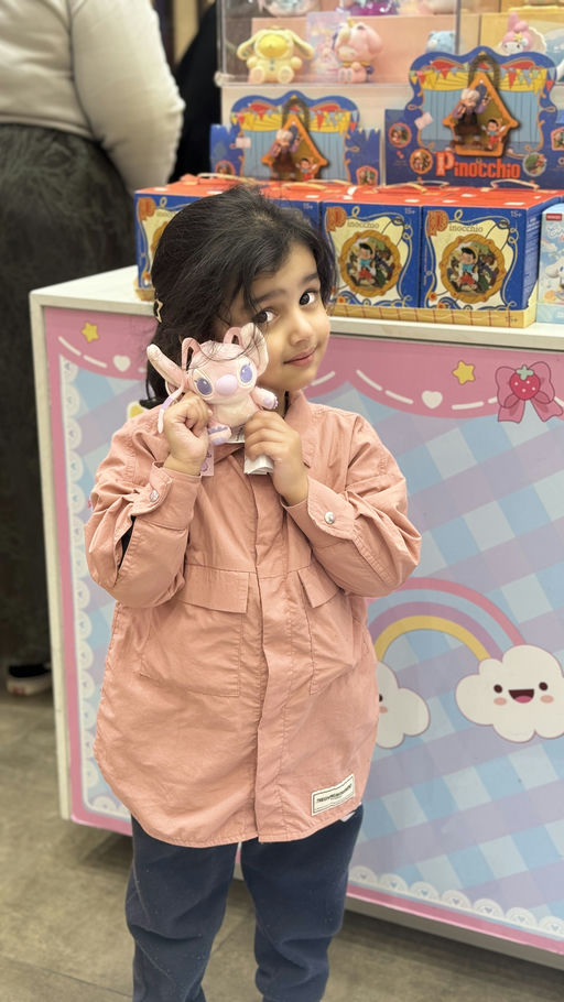 ZOOHI RASHID gallery photo