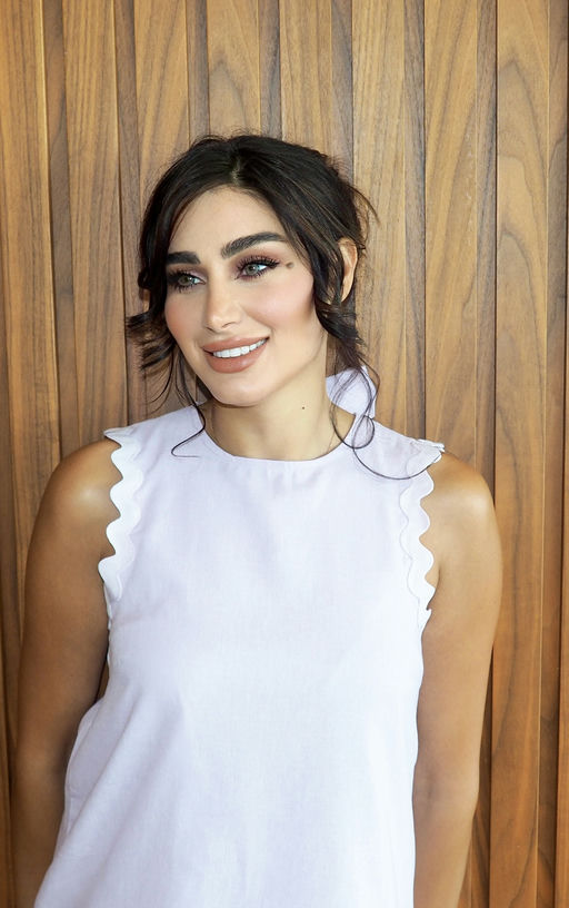 Leen Clive gallery photo