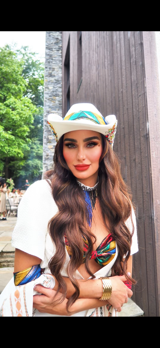 Leen Clive gallery photo