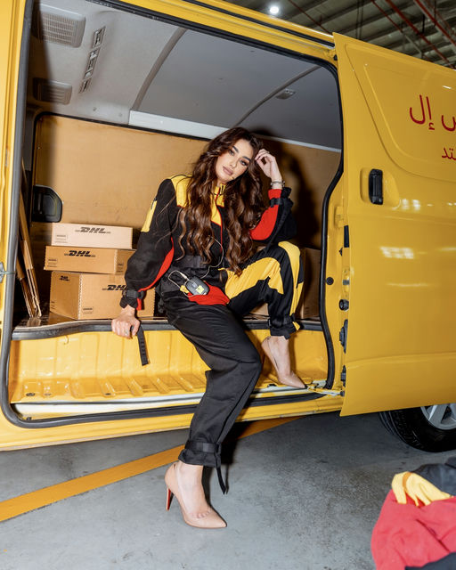 Leen Clive gallery photo