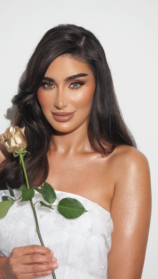 Leen Clive gallery photo