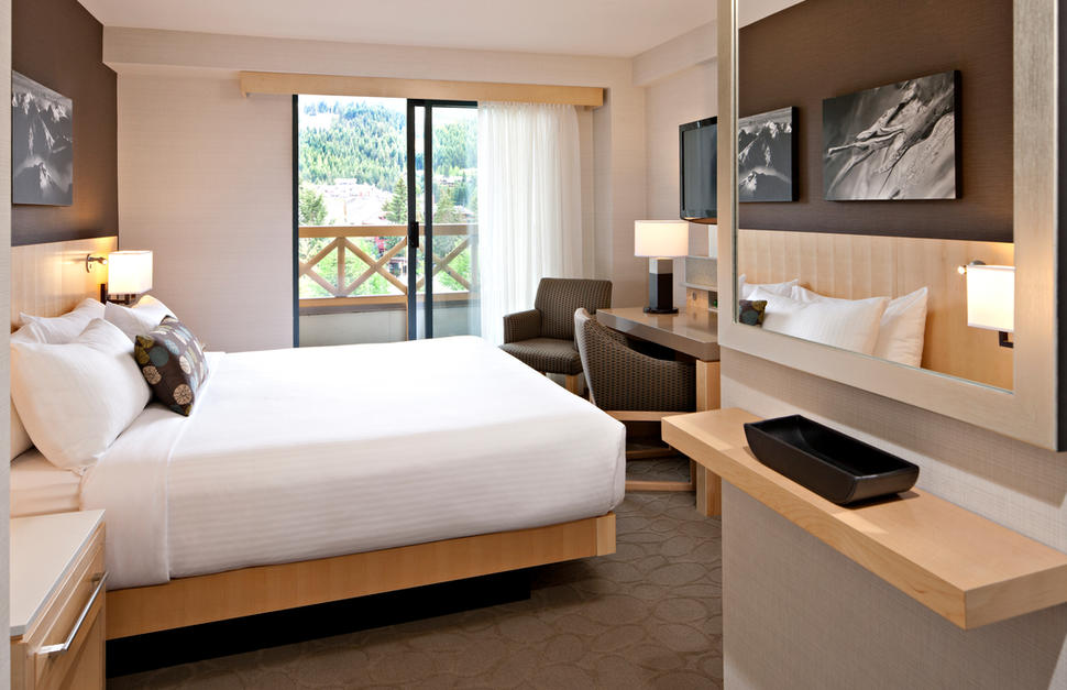 Delta-Whistler-Village-Suites-13.jpg