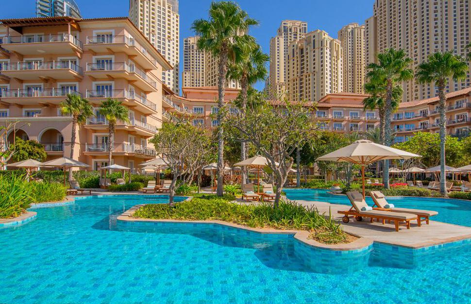 The-Ritz-Carlton-Dubai-16.jpg