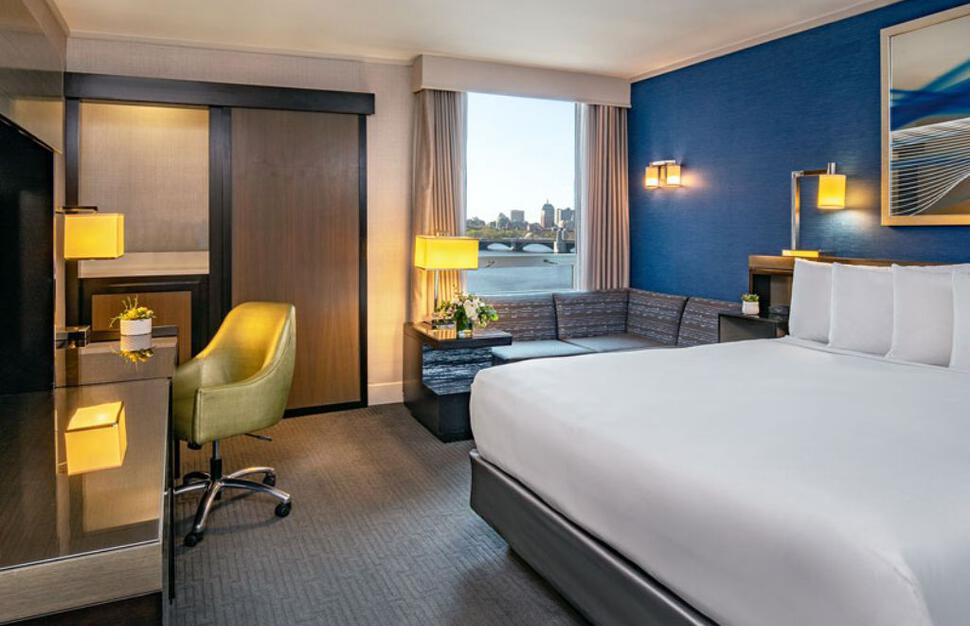 Royal-Sonesta-Boston-4.jpg