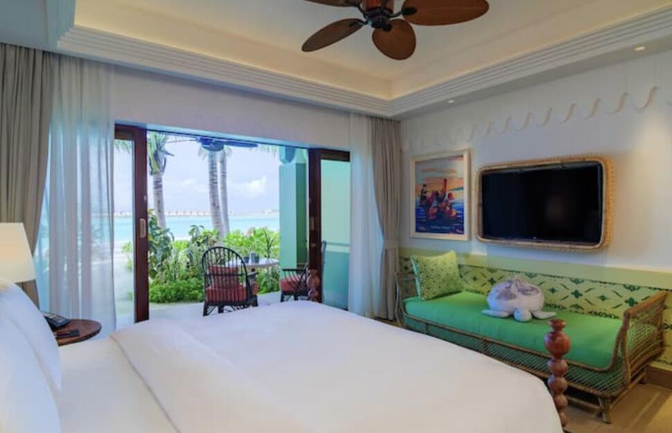 SAii-Lagoon-Maldives-Curio-Collection-by-Hilton-6.jpg