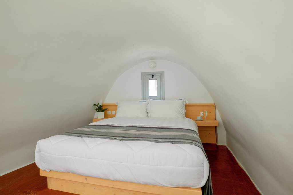 JTR_85504_Santorini_View_Hotel_0523_16.jpg