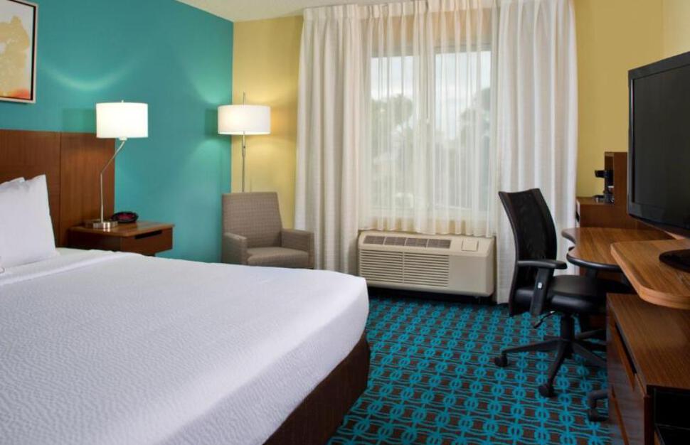 Fairfield-Inn-In-Marriott-Village-at-Lake-Buena-Vista-7.jpg