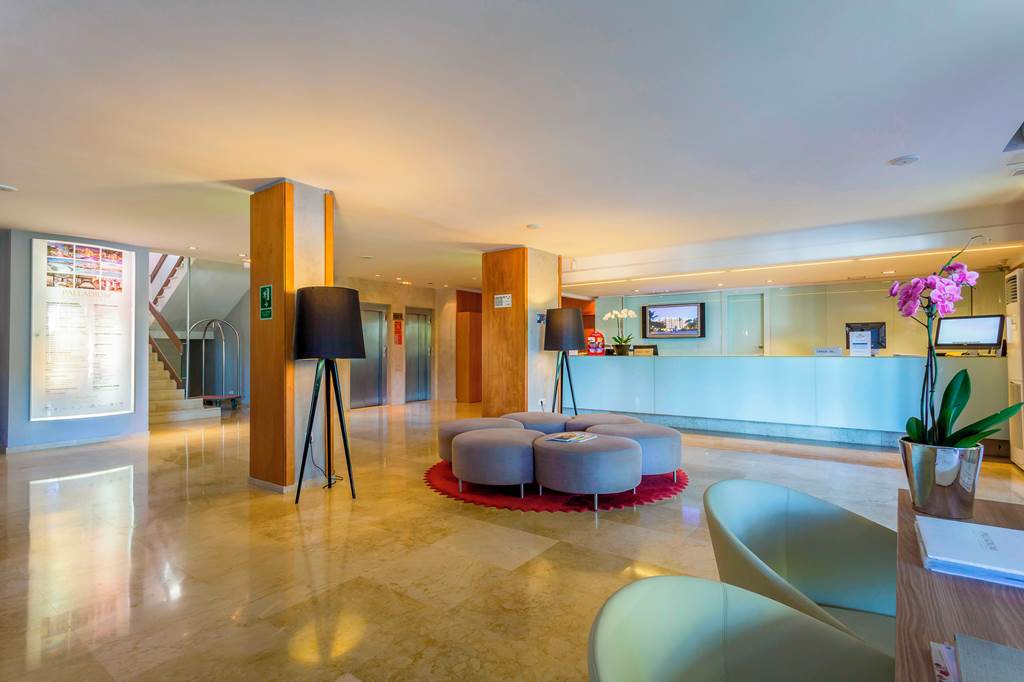 IBZ_74339_Palladium_Hotel_Cala_Llonga_1020_21.jpg