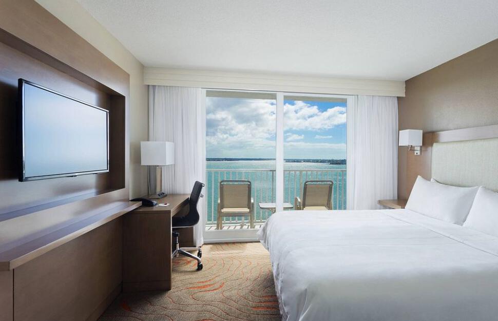 Marriott-Suites-on-Sand-Key-8.jpg