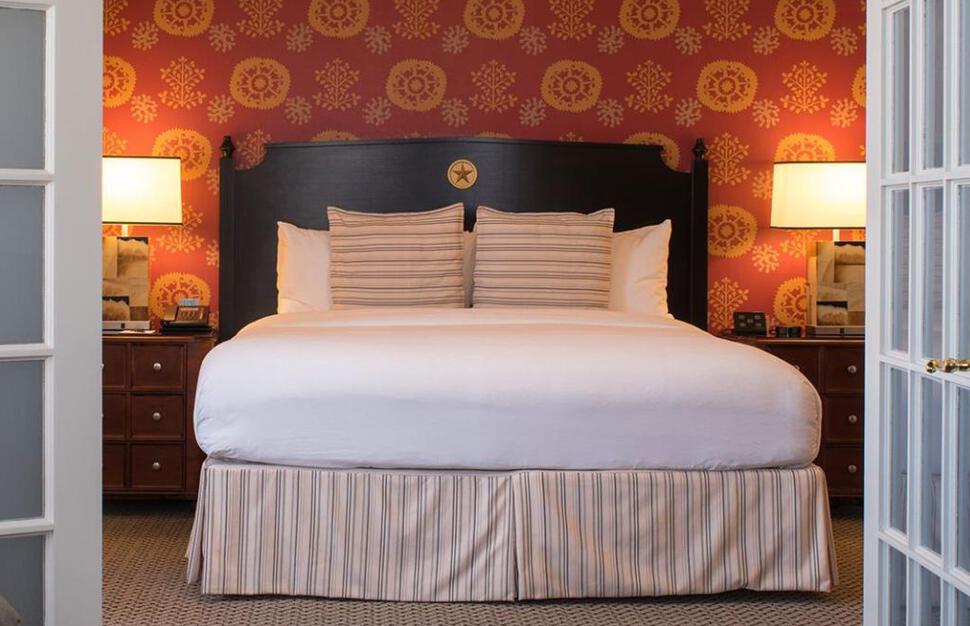 The-Stephen-F-Austin-Royal-Sonesta-Hotel-6.jpg
