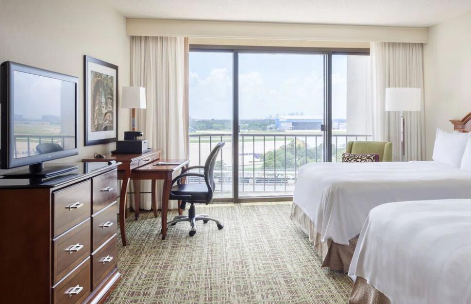 Tampa-Airport-Marriott-4.jpg