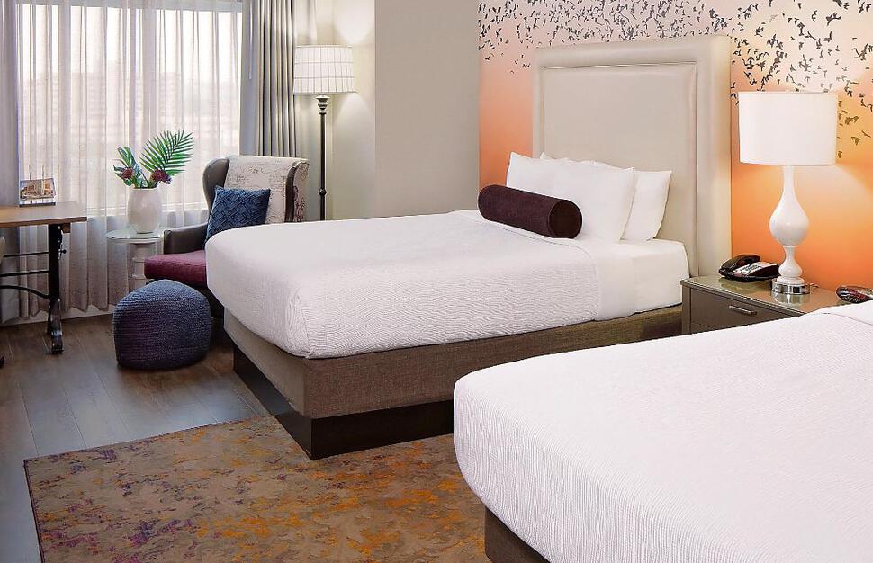 Hotel-Indigo-Austin-Downtown-University-5.jpg