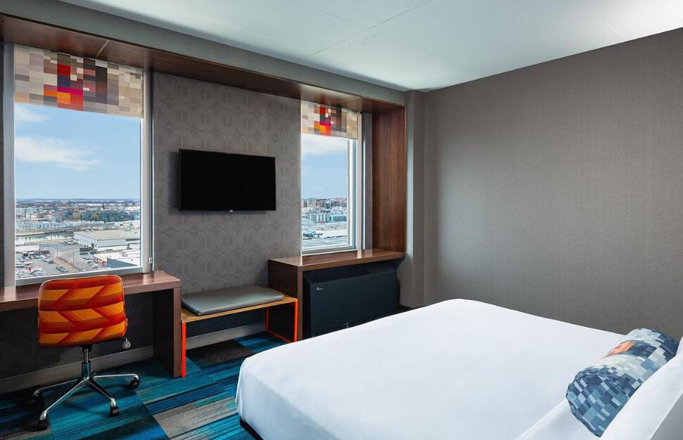 Aloft-Boston-Seaport-District-8.jpg