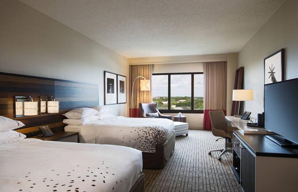 Renaissance-Austin-Hotel-5.jpg