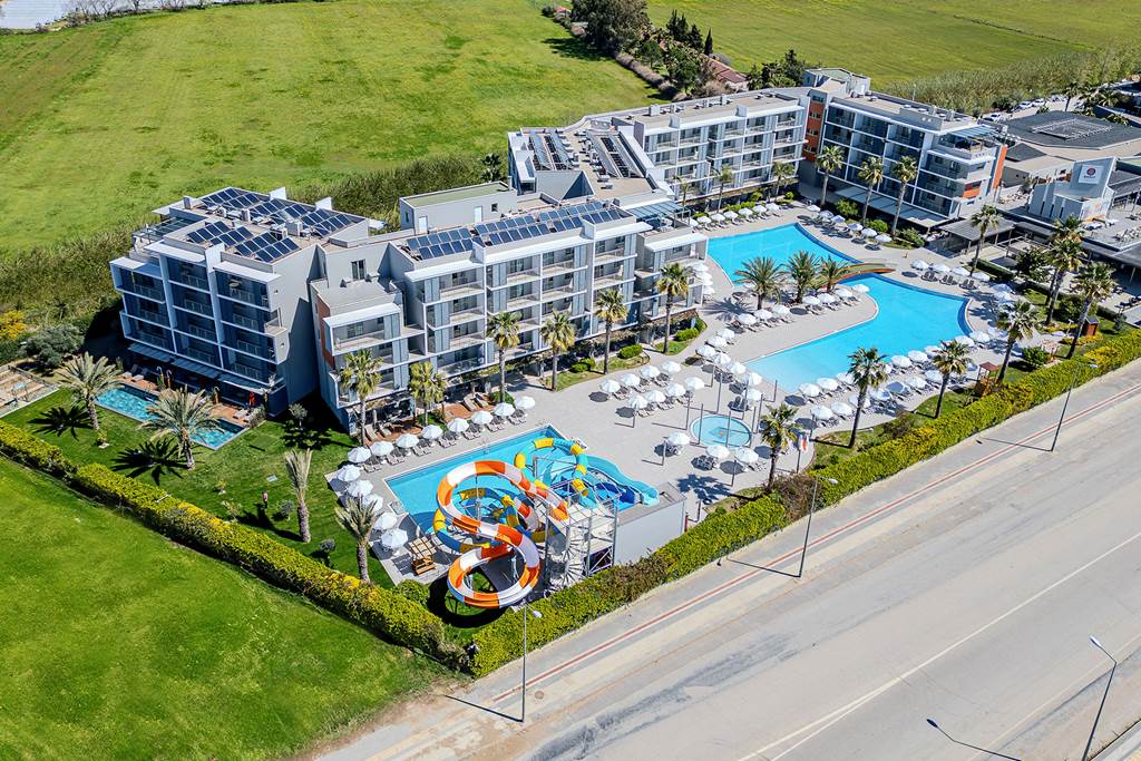 AYT_82525_Barut_GOIA_formerly_Barut_Sunwing_Side_Beach_0424_45.jpg