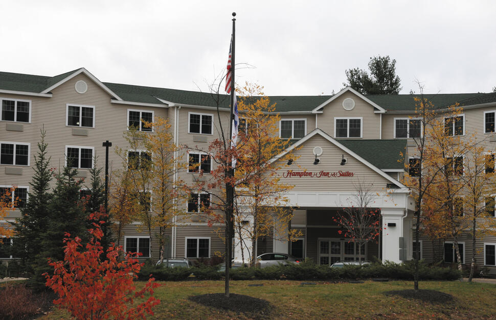Hampton-Inn-Suites-North-Conway-7.jpg