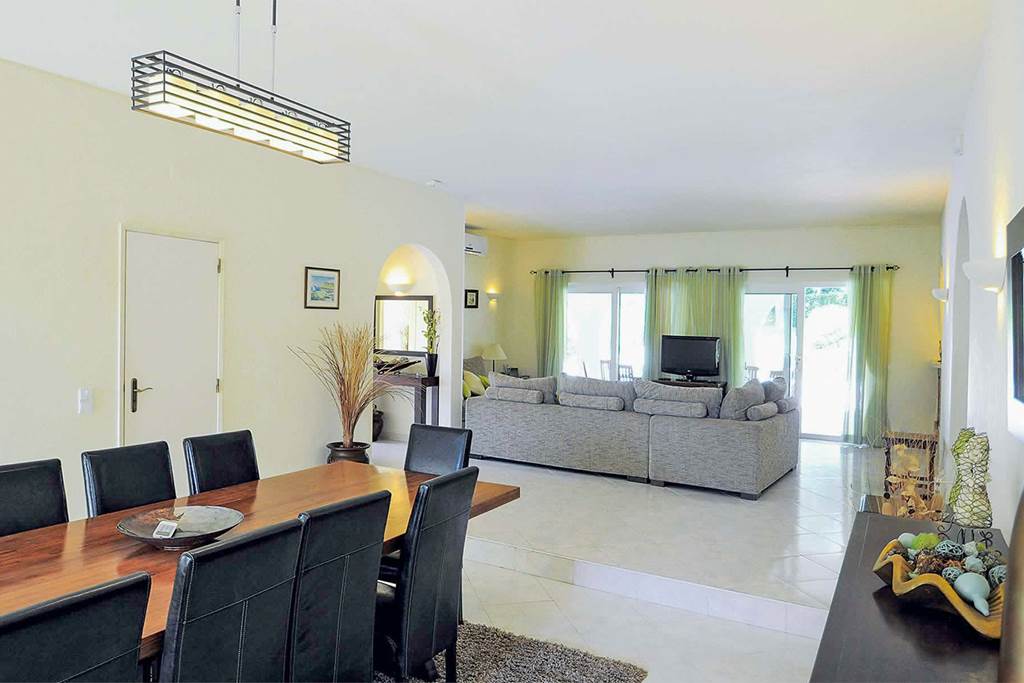 FAO_86899_Villa_Holly_Algarve_1223_06.jpg
