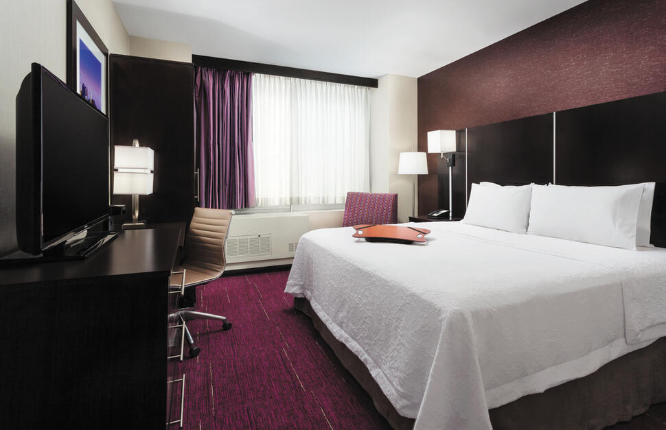 Hampton-Inn-Times-Square-Central-2.jpg