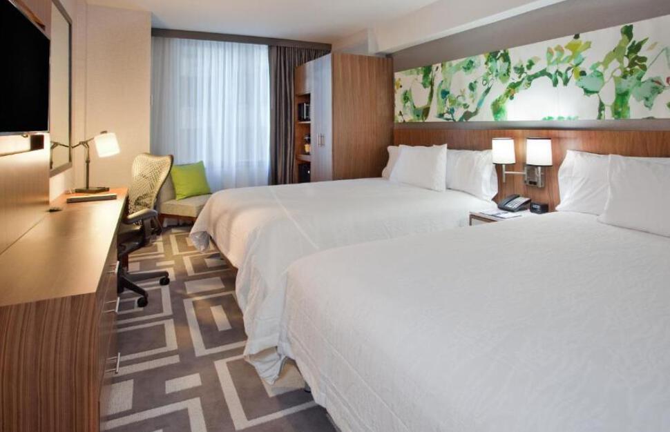 Hilton-Garden-Inn-Central-Park-South-8.jpg
