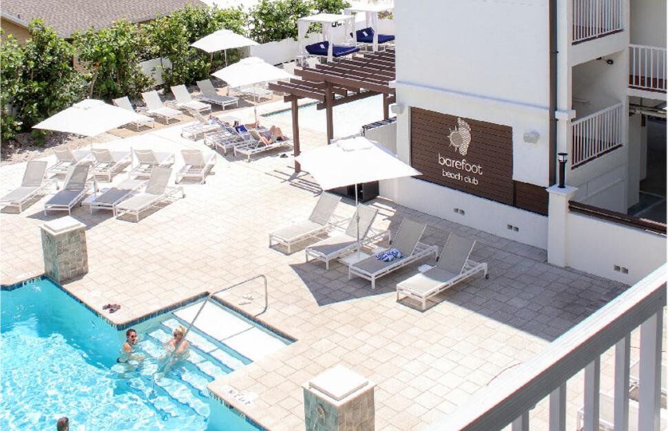 Barefoot-Beach-Club-8.jpg