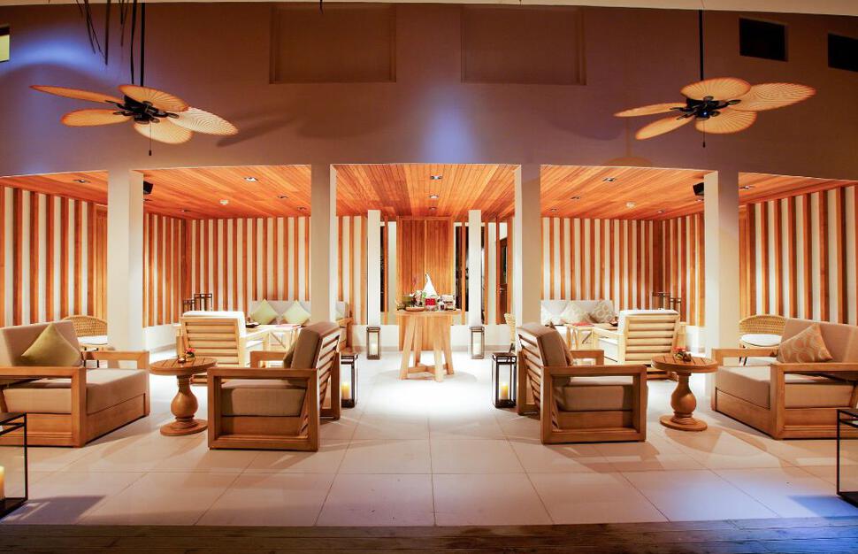 Centara-Grand-Island-Resort-Spa-Maldives-24.jpg