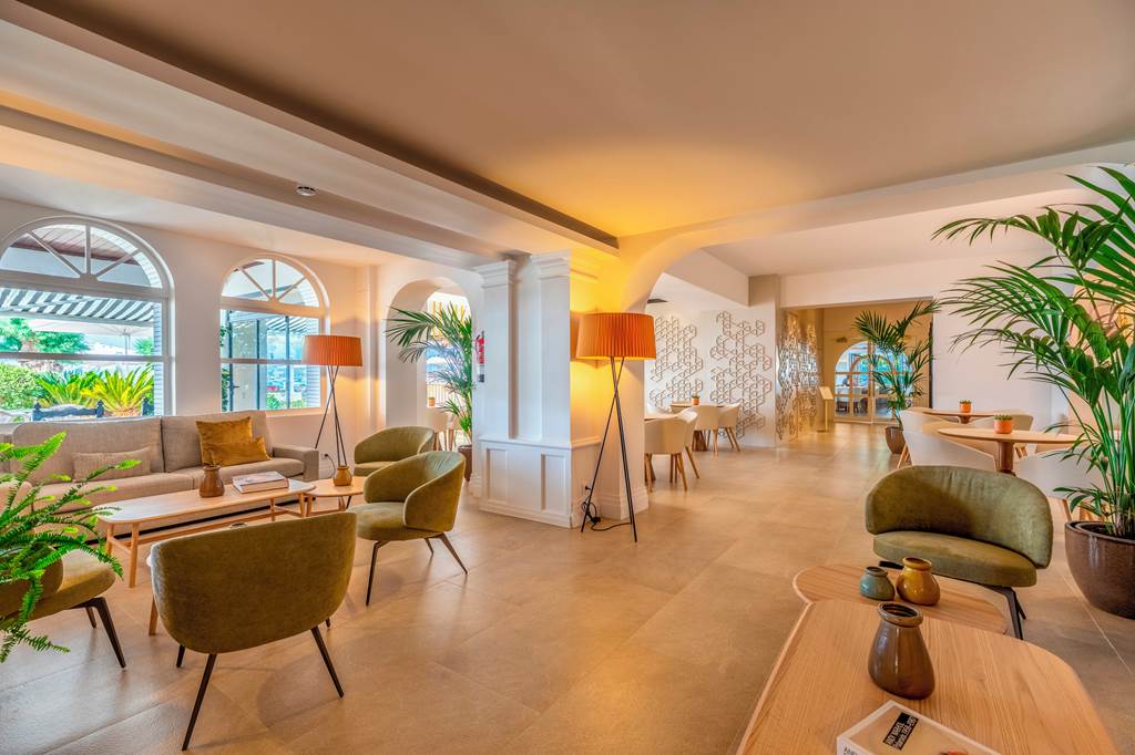 PMI_467_Hotel_Illa_d'Or_&_Illa_d'Or_Club_Apartments_1223_17.jpg