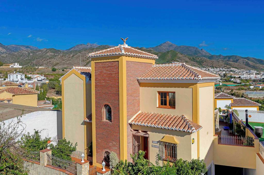 AGP_85681_Villa_Lorena_Nerja_0723_01.jpg
