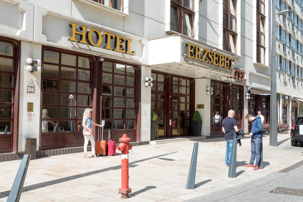 BUD_3969_HTL_erzsebet_city_centre_0517_02.jpg
