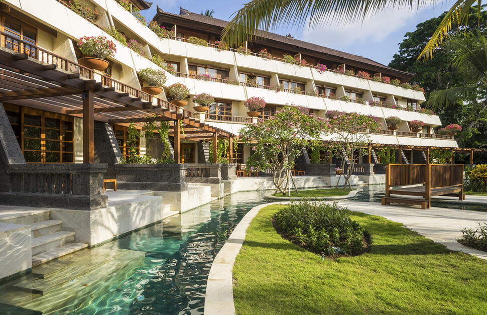 Nusa-Dua-Beach-Hotel-and-Spa-10.jpg