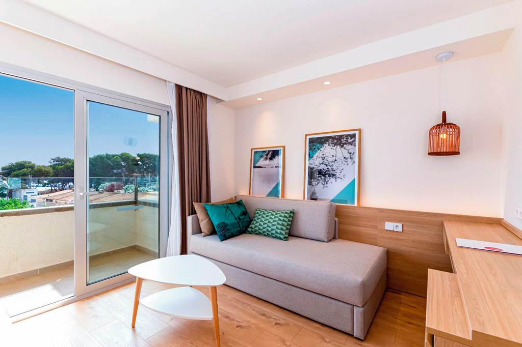 PMI_72019_JS_Portocolom_suites_1020_21.jpg