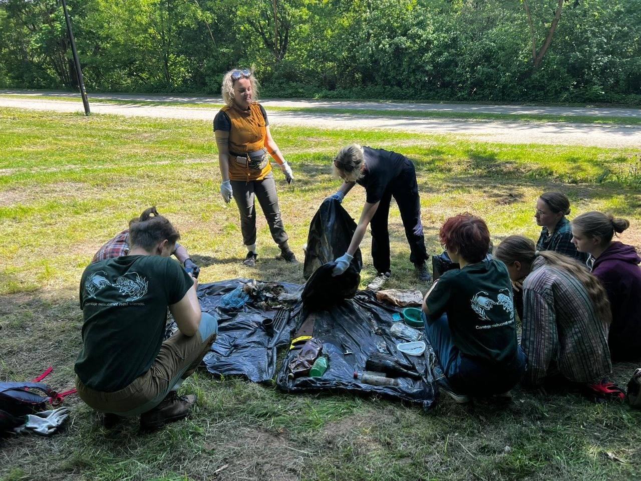 CCB Youth Group organised a clean-up and monitoring in Vilnius
