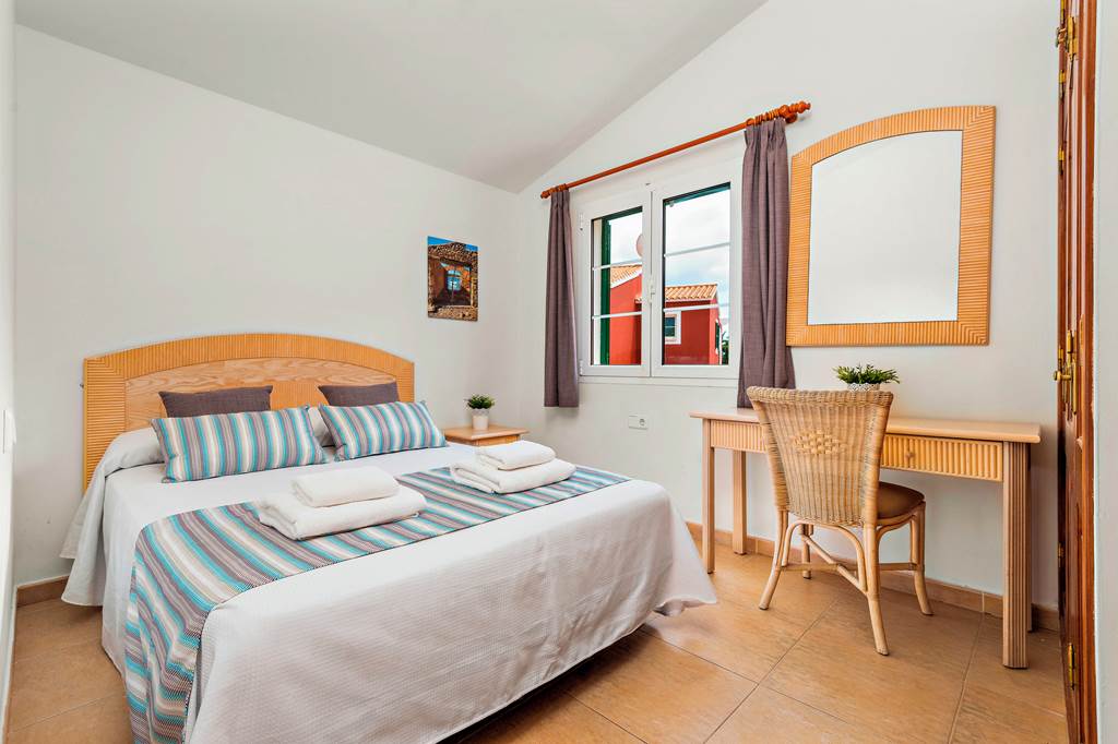 MAH_77312_Villas_Cala_Galdana_Four_bedroom_villa_0224_14.jpg