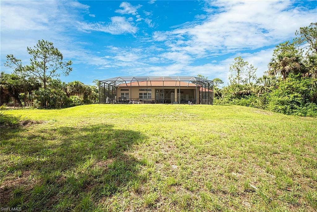 1640 GOLDEN GATE BLVD W - Photo 42