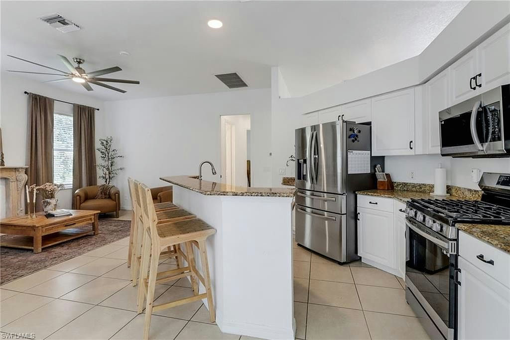 4730 16th AVE SE - Photo 12