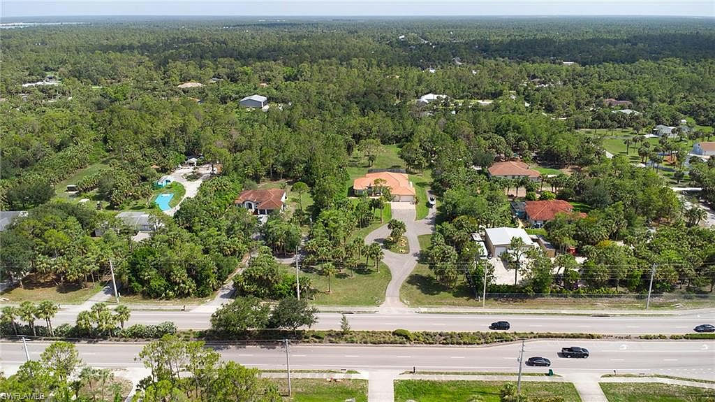 1640 GOLDEN GATE BLVD W - Photo 45