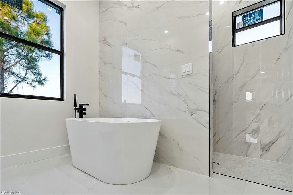 907 Sunniland BLVD - Photo 22