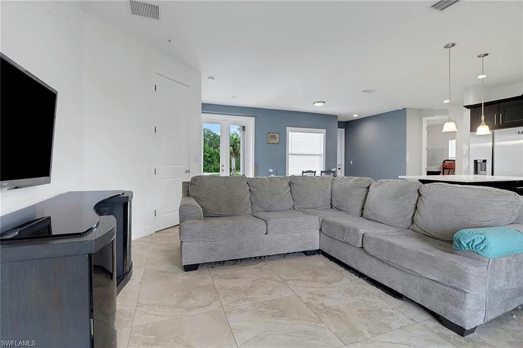 4240 62nd AVE NE - Photo 13