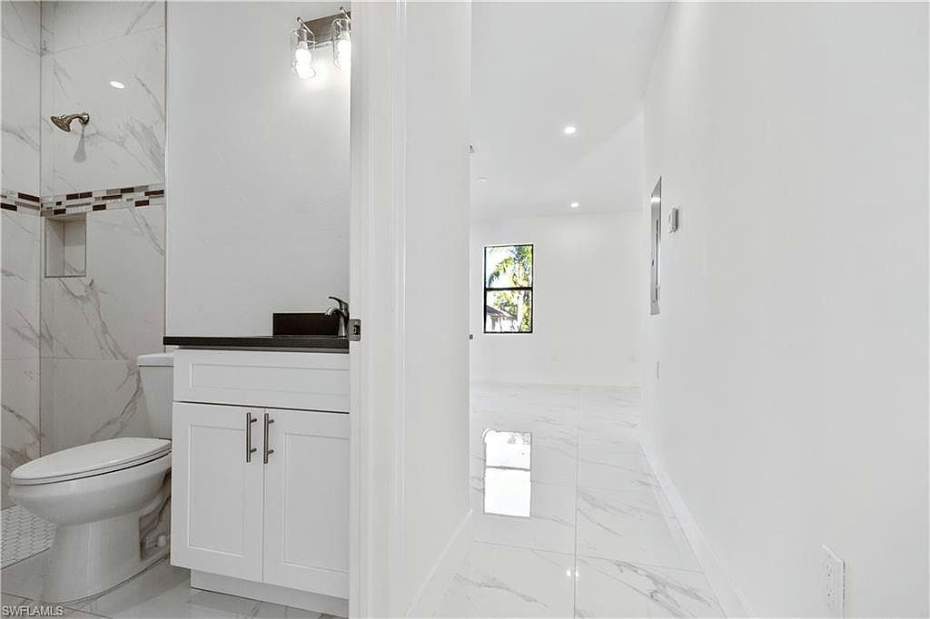 930 Hepburn AVE - Photo 31