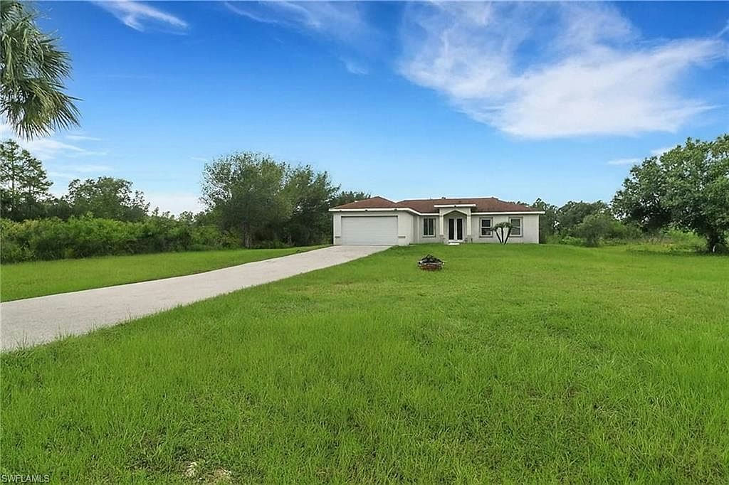 4240 62nd AVE NE - Photo 2