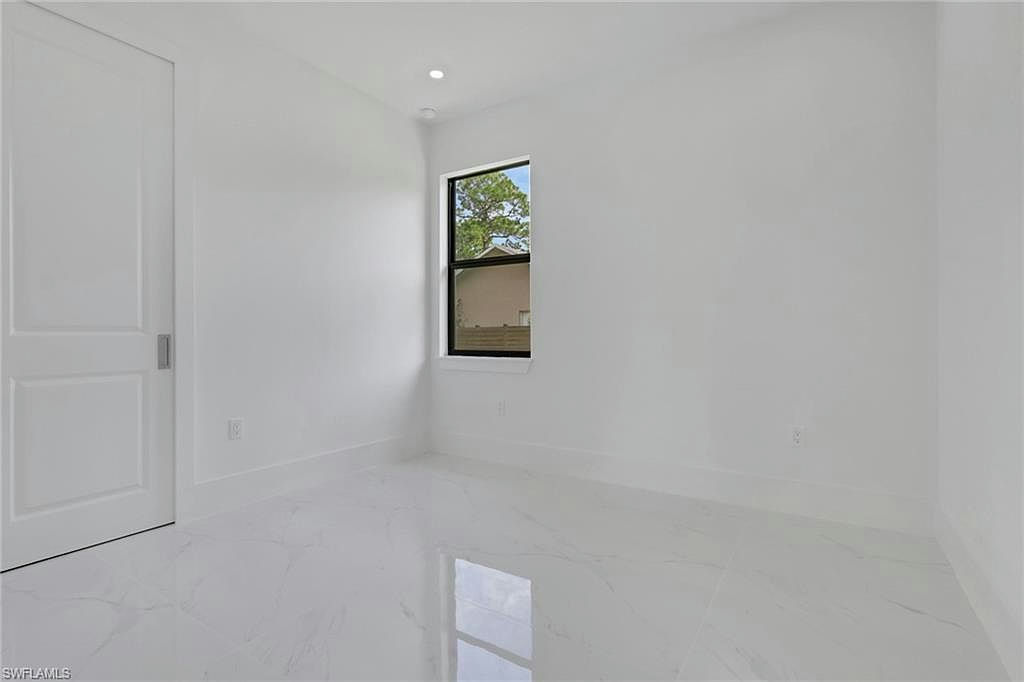 3780 6th AVE SE - Photo 27